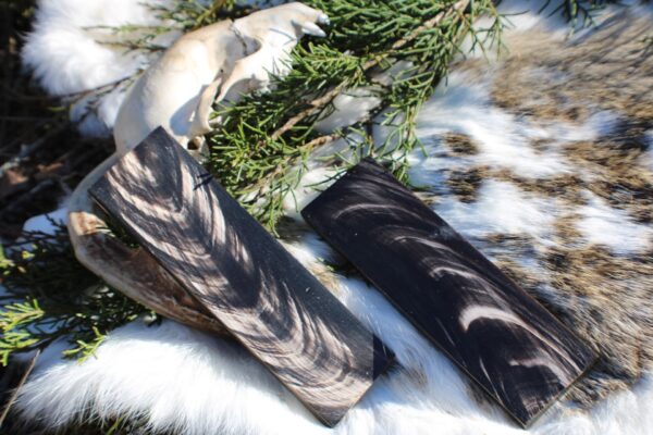 Black & White Horn Plates - Image 3