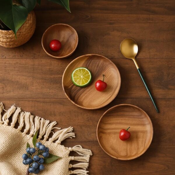 Wooden Plates Set - Image 2