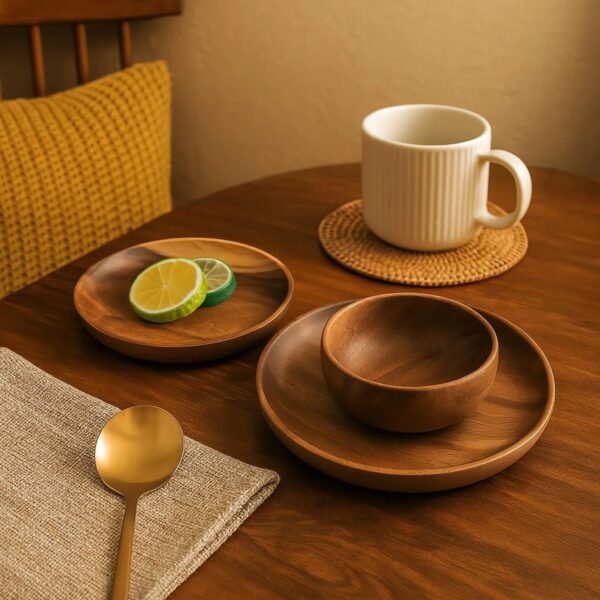 Wooden Plates Set - Image 4
