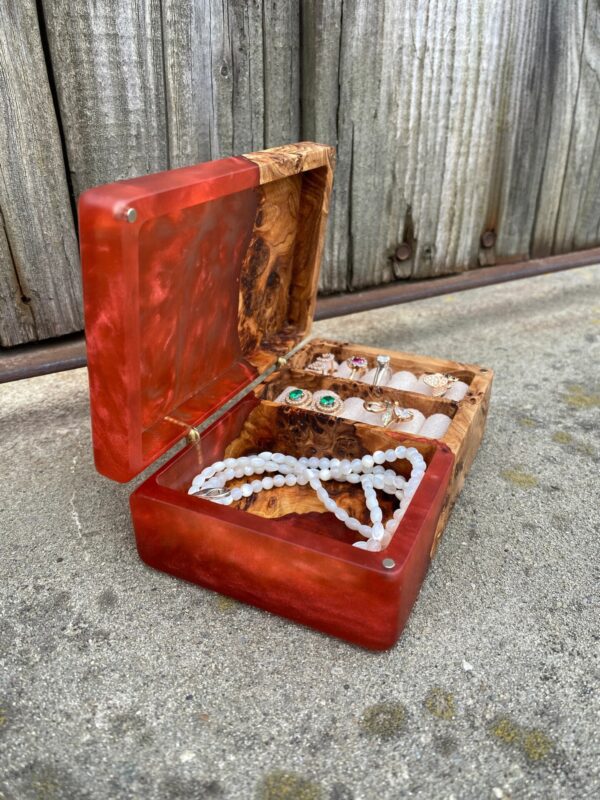 Resin Jewelry Box - Image 2