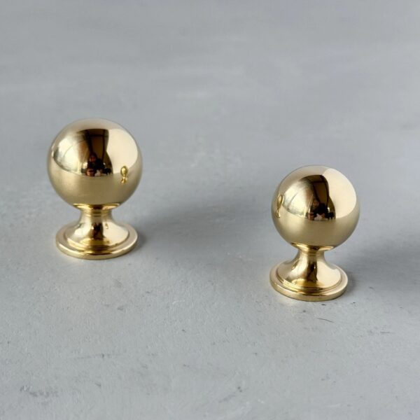 Brass Knobs - Image 4