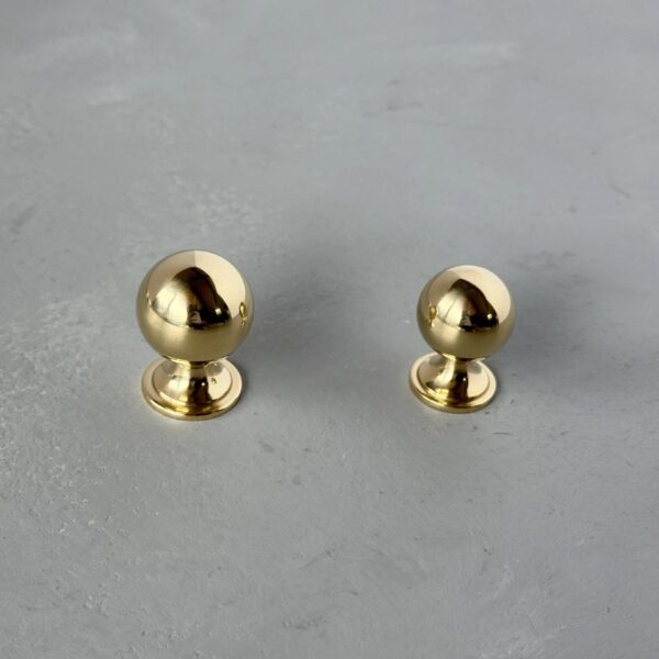 Brass Knobs - Image 3